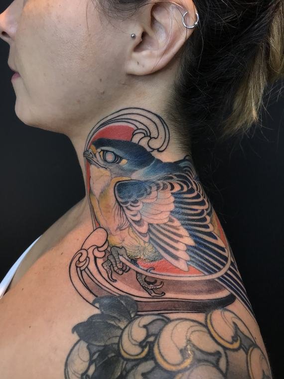 Andorinha, tatuagem de Denis Vazios