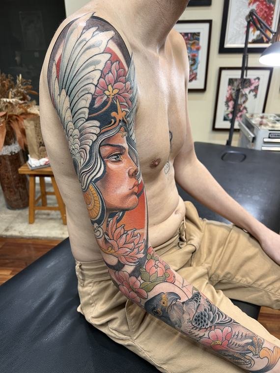 Dama alada, tatuagem de Denis Vazios